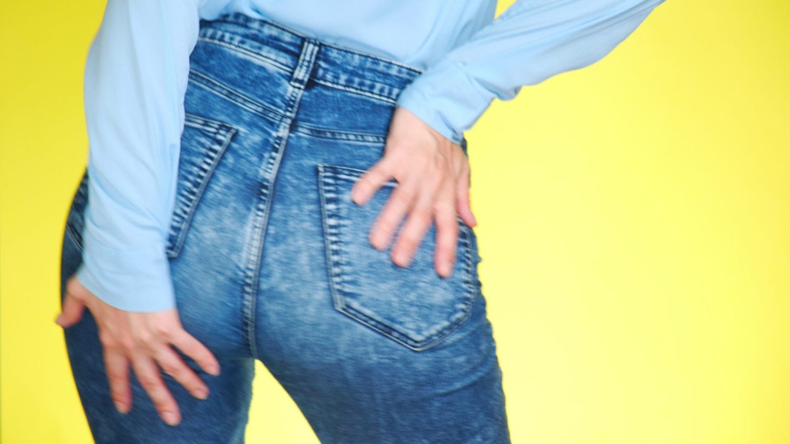20 Drammi che solo le ragazze con il culo grande possono capire OLTREUOMO 20 Drammi che solo le ragazze con il culo grande possono capire OLTREUOMO